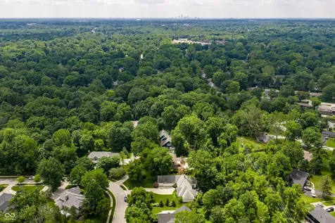 8114 Meadowbrook Drive Indianapolis IN 46240