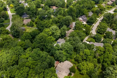 8114 Meadowbrook Drive Indianapolis IN 46240
