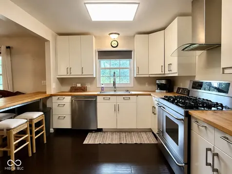 10002 Sumac Lane Indianapolis IN 46236