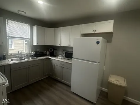484 S Rochester Indianapolis IN 46241