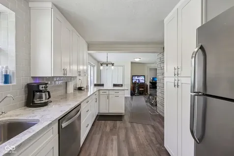 2060 Lick Creek Drive Indianapolis IN 46203