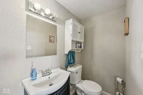 2060 Lick Creek Drive Indianapolis IN 46203