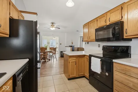 5473 Kelly Anne Way Noblesville IN 46062