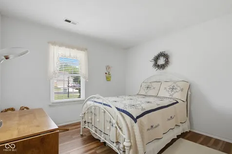 5473 Kelly Anne Way Noblesville IN 46062