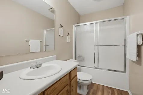 5473 Kelly Anne Way Noblesville IN 46062