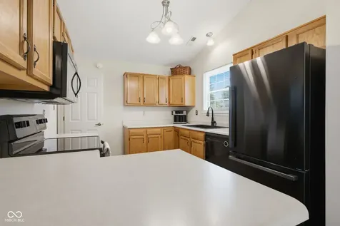 5473 Kelly Anne Way Noblesville IN 46062