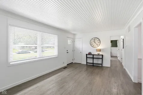 5626 Ralston Avenue Indianapolis IN 46220