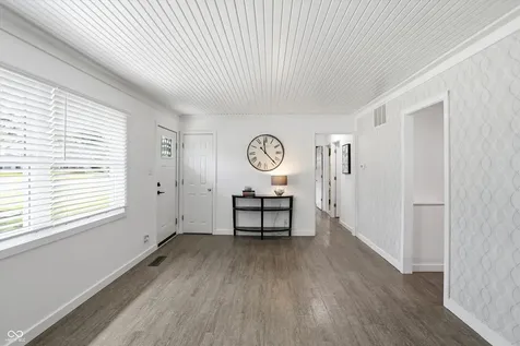 5626 Ralston Avenue Indianapolis IN 46220