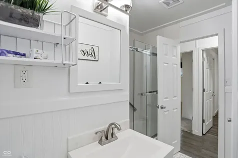 5626 Ralston Avenue Indianapolis IN 46220
