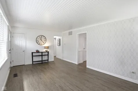 5626 Ralston Avenue Indianapolis IN 46220