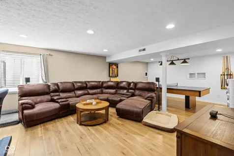 11897 Gatwick View Drive Fishers IN 46037
