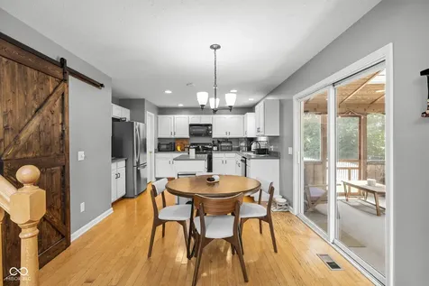 11897 Gatwick View Drive Fishers IN 46037