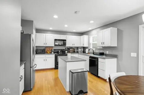 11897 Gatwick View Drive Fishers IN 46037