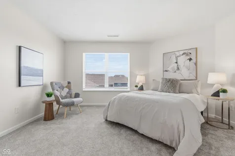 1593 Woodside Circle Franklin IN 46131