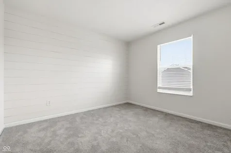 1593 Woodside Circle Franklin IN 46131
