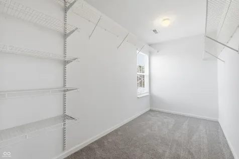 1593 Woodside Circle Franklin IN 46131