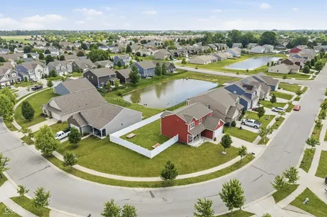 1593 Woodside Circle Franklin IN 46131