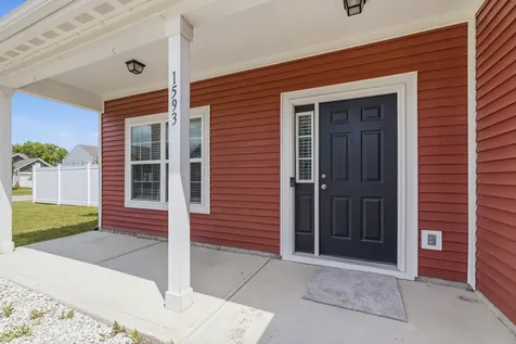1593 Woodside Circle Franklin IN 46131
