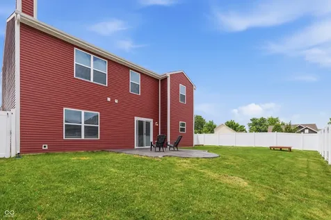 1593 Woodside Circle Franklin IN 46131