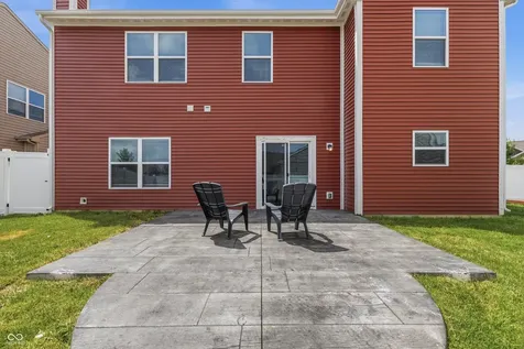 1593 Woodside Circle Franklin IN 46131