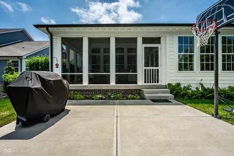 15611 Woodford Drive Westfield IN 46074