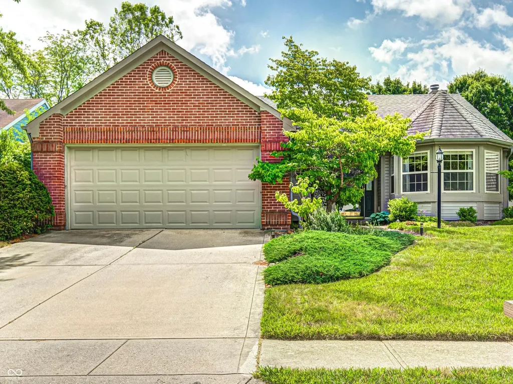 1845 Glendora Drive Indianapolis IN 46214