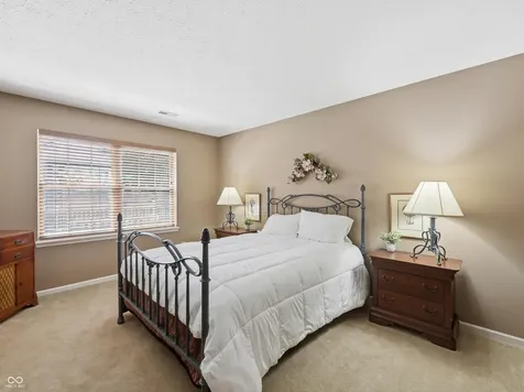 1845 Glendora Drive Indianapolis IN 46214