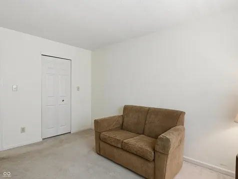 1845 Glendora Drive Indianapolis IN 46214