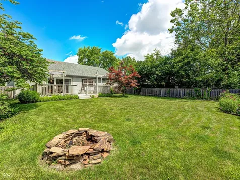1845 Glendora Drive Indianapolis IN 46214