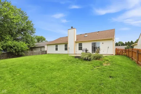541 E Pine Ridge Drive Westfield IN 46074