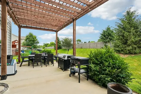 10137 Pepper Tree Lane Noblesville IN 46060