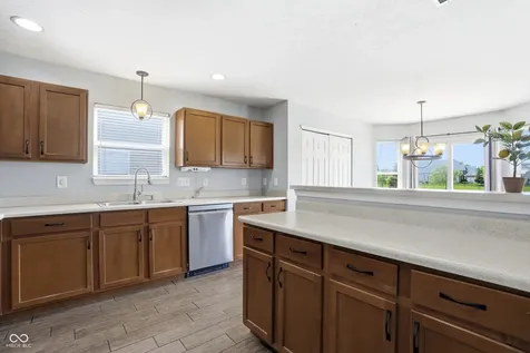8716 N Springview Drive Mccordsville IN 46055