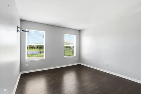 8716 N Springview Drive Mccordsville IN 46055