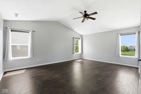 8716 N Springview Drive Mccordsville IN 46055