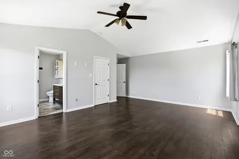 8716 N Springview Drive Mccordsville IN 46055