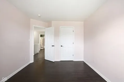 8716 N Springview Drive Mccordsville IN 46055