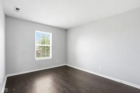 8716 N Springview Drive Mccordsville IN 46055