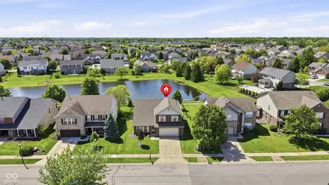 8716 N Springview Drive Mccordsville IN 46055