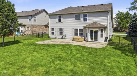 8716 N Springview Drive Mccordsville IN 46055
