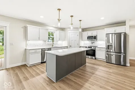 509 W Main Street Colfax IN 46035