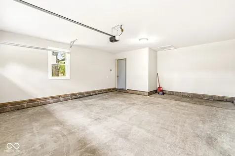 509 W Main Street Colfax IN 46035