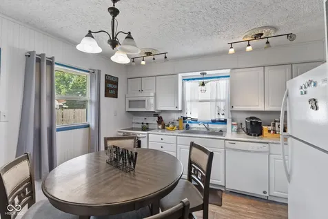 114 Hadley Street Mooresville IN 46158