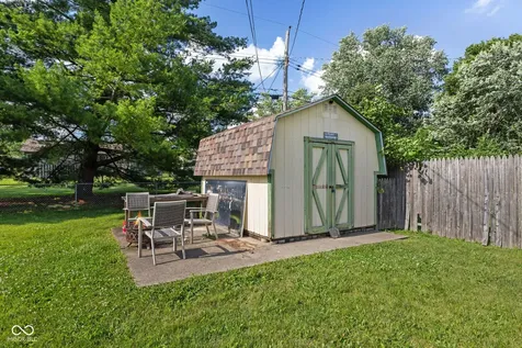 114 Hadley Street Mooresville IN 46158