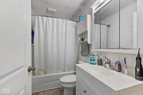 114 Hadley Street Mooresville IN 46158