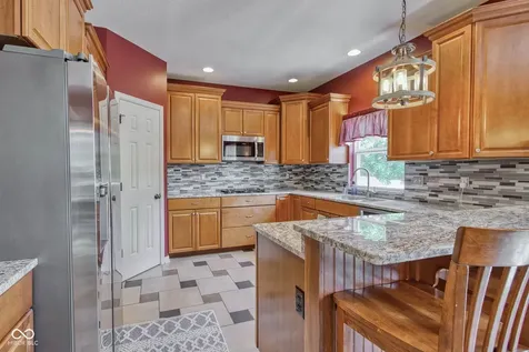 10126 Hawks Lake Drive Fishers IN 46037