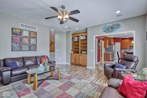 10126 Hawks Lake Drive Fishers IN 46037