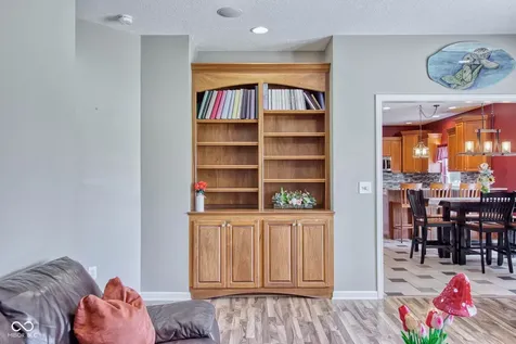 10126 Hawks Lake Drive Fishers IN 46037