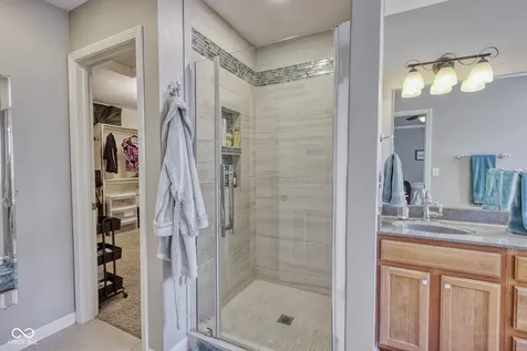 10126 Hawks Lake Drive Fishers IN 46037
