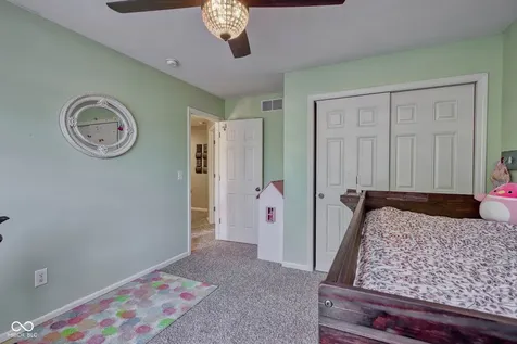 10126 Hawks Lake Drive Fishers IN 46037