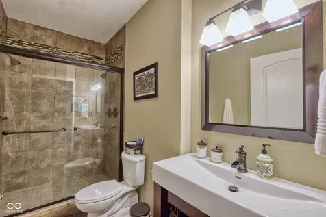 10126 Hawks Lake Drive Fishers IN 46037